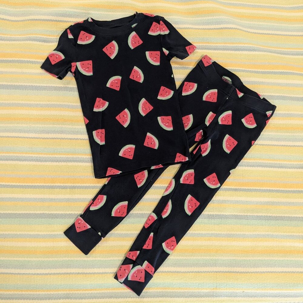 ⭐  Girls Old Navy Watermelon Print Pajamas Set Size 6